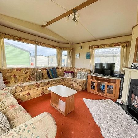 8 Berth Caravan For Hire At Heacham Holiday Park In Norfolk Ref 21024F Hotel Bagian luar foto