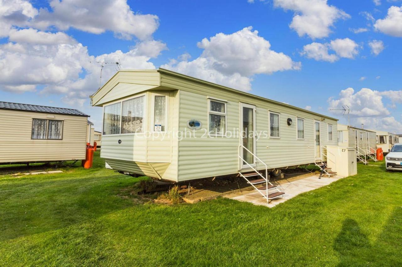 8 Berth Caravan For Hire At Heacham Holiday Park In Norfolk Ref 21024F Hotel Bagian luar foto